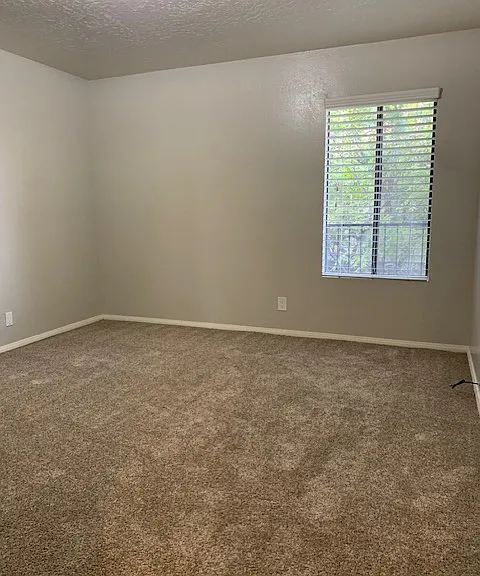 539 E Ridgecrest Blvd #F — Photo 9