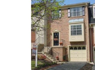 7810 Solomon Seal Dr, Springfield, VA