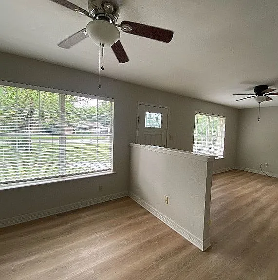 505 Candlelight Ln — Photo 4