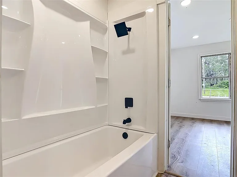 234 N Adams St — Photo 28