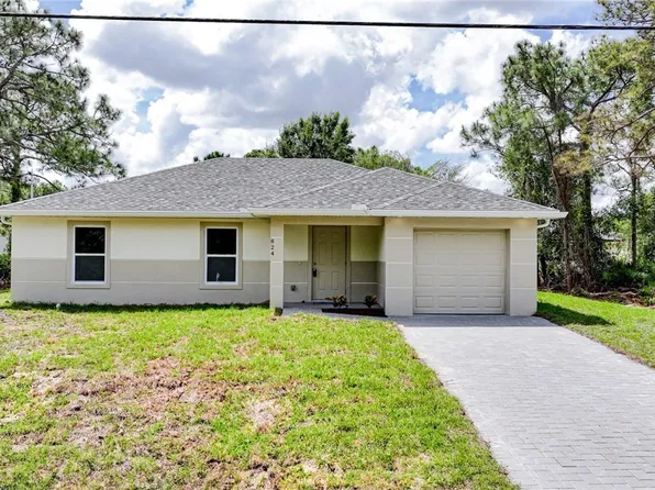 824 Carpenter St E, Lehigh Acres, FL 33974