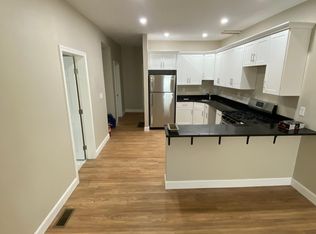 368 Chelmsford St #3R, Lowell, MA 01851
