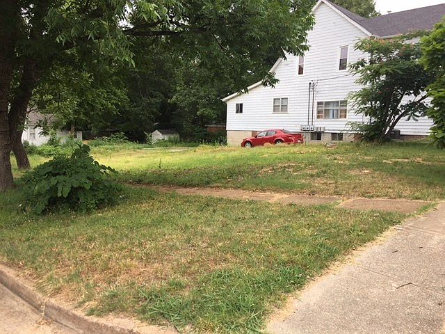 2nd image of 125 South Dr