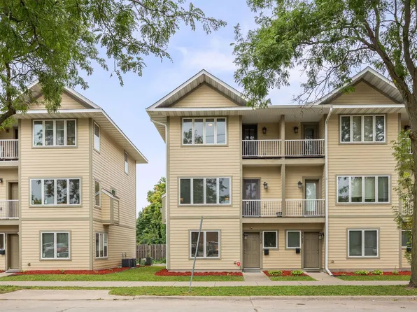 2705 E 28th St, Minneapolis, MN 55406