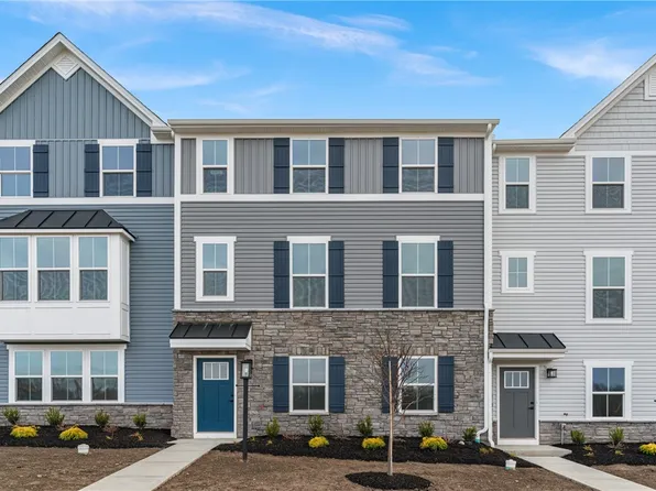 1126 Olivia Dr, Oakdale, PA 15071