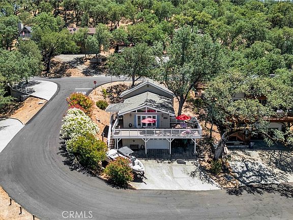 3rd image of 8676 Landlubber Ln