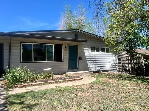 1295 S Ivy Way Photo 1