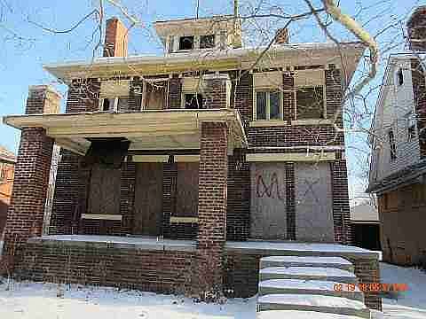 2671 Clairmount