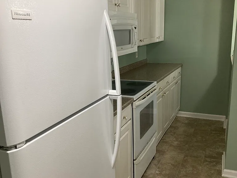 220 N Main St #BASEMENT — Photo 9