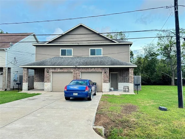 3920 Davenport St #A, Houston, TX 77051