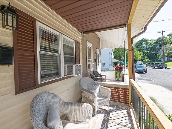4th image of 649 Furnace St