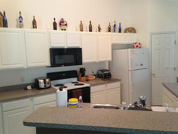 3rd image of 159 Southampton Dr