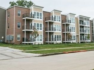405 Ashley Ct UNIT 102, North Liberty, IA 52317