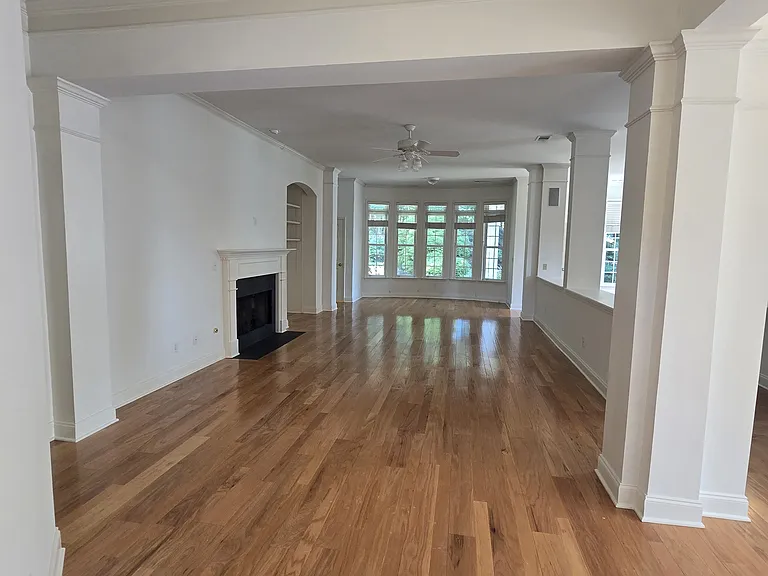 5935 Lake Oak Lndg — Photo 8
