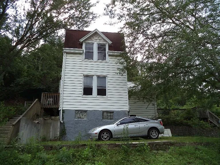 1438 Waterworks Rd photo 1