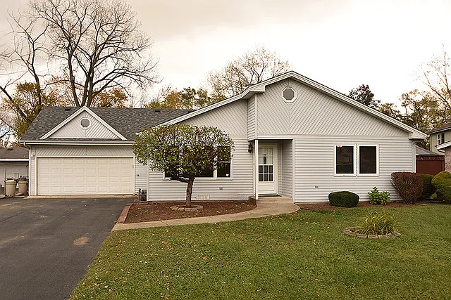 12757 S Spencer St photo 1