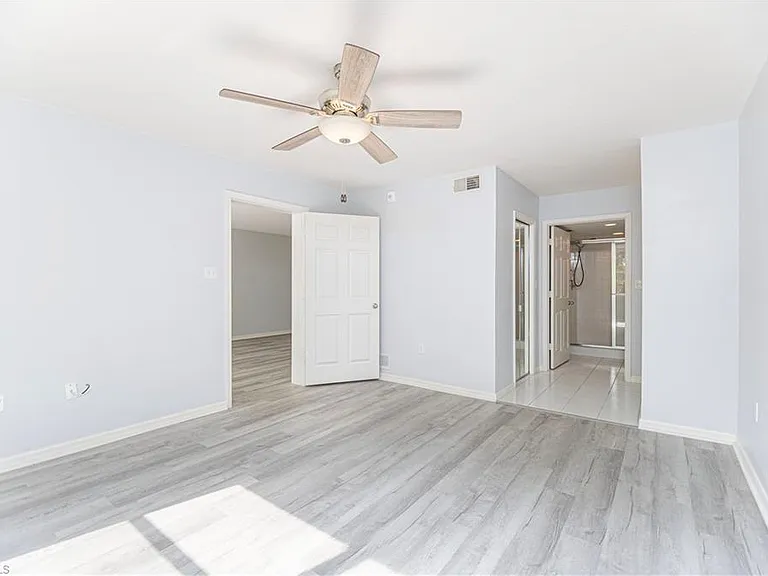 290 Naples Cove Dr #2204 — Photo 9