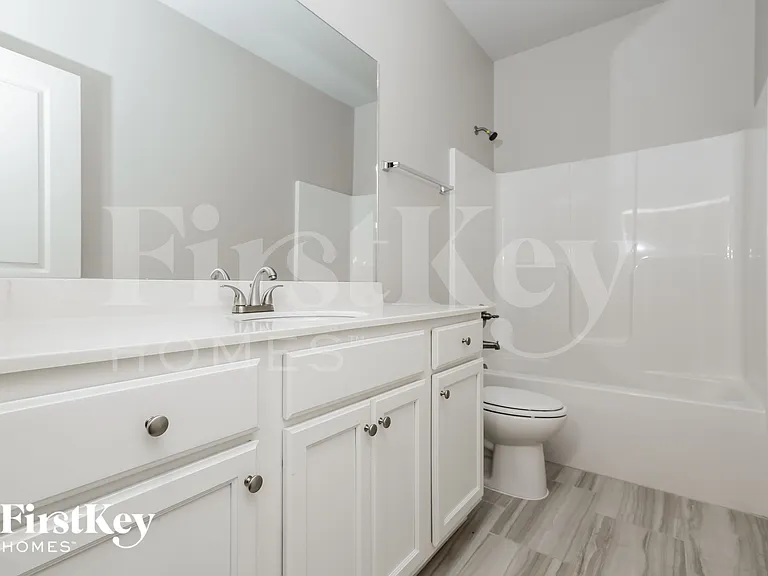 4648 Brayden Dr — Photo 13