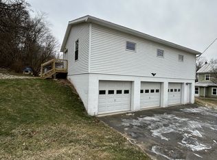 272 River Rd, Dalmatia, PA 17017