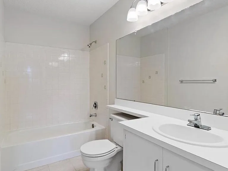 42 Mendrey Ct — Photo 2