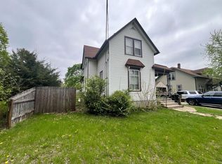 941 Oak St, Beloit, WI 53511