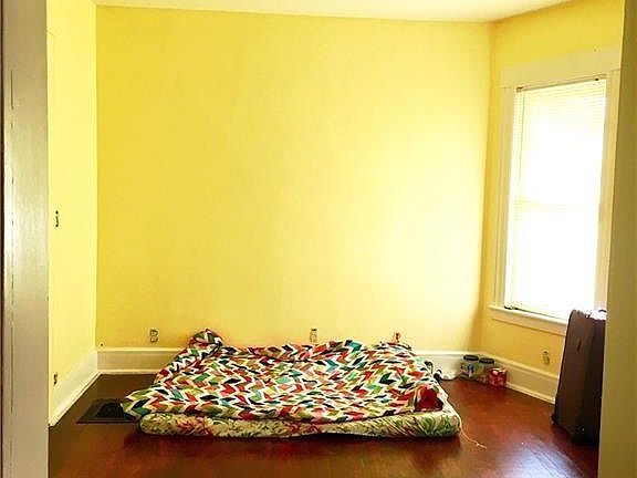 5th image of 754 Norman St #754