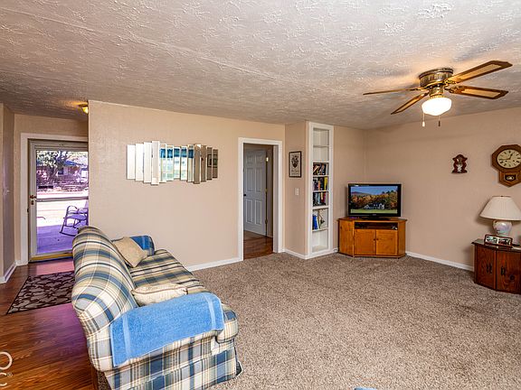 4th image of 2725 W 40th St