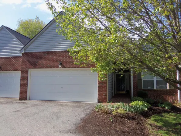 510 Silver Leaf Dr, Christiansburg, VA 24073