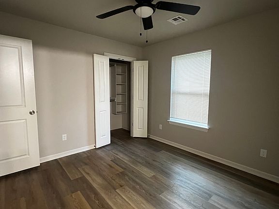 5th image of 211 N Leonard St
