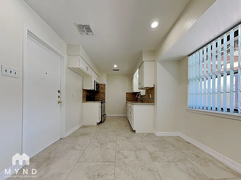 10503 Kirkdale Dr — Photo 7
