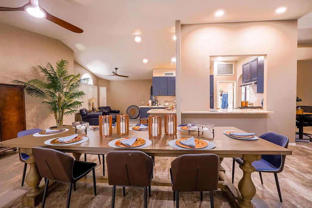 9326 E Nacoma Dr — Photo 1