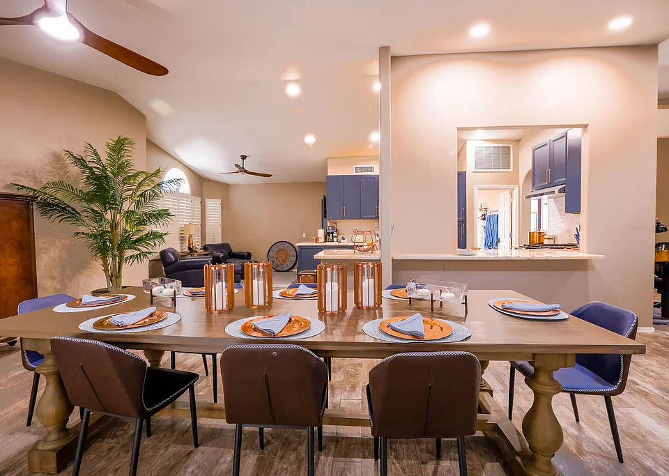 9326 E Nacoma Dr