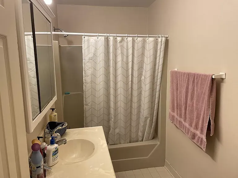 824 Elizabeth Ave #824 — Photo 4