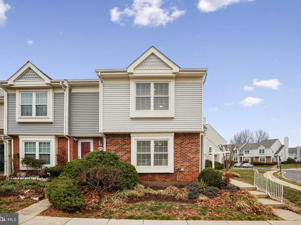 46724 Fielding Ter #49, Sterling, VA 20164