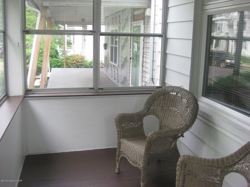 1st image of 156 W Dorrance St