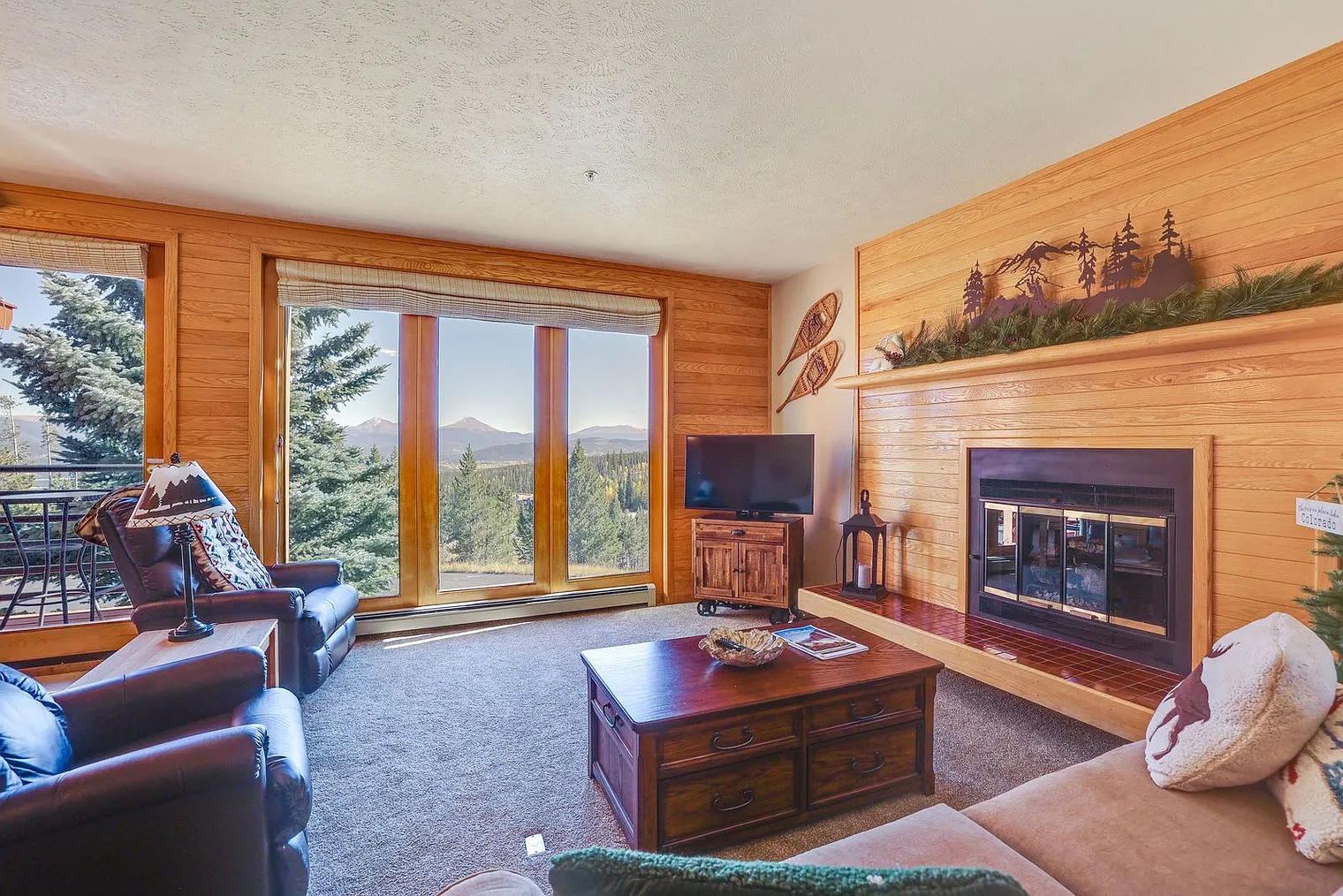 2 bed, 2.0 bath, 893 sqft, $3,612 — Photo 3
