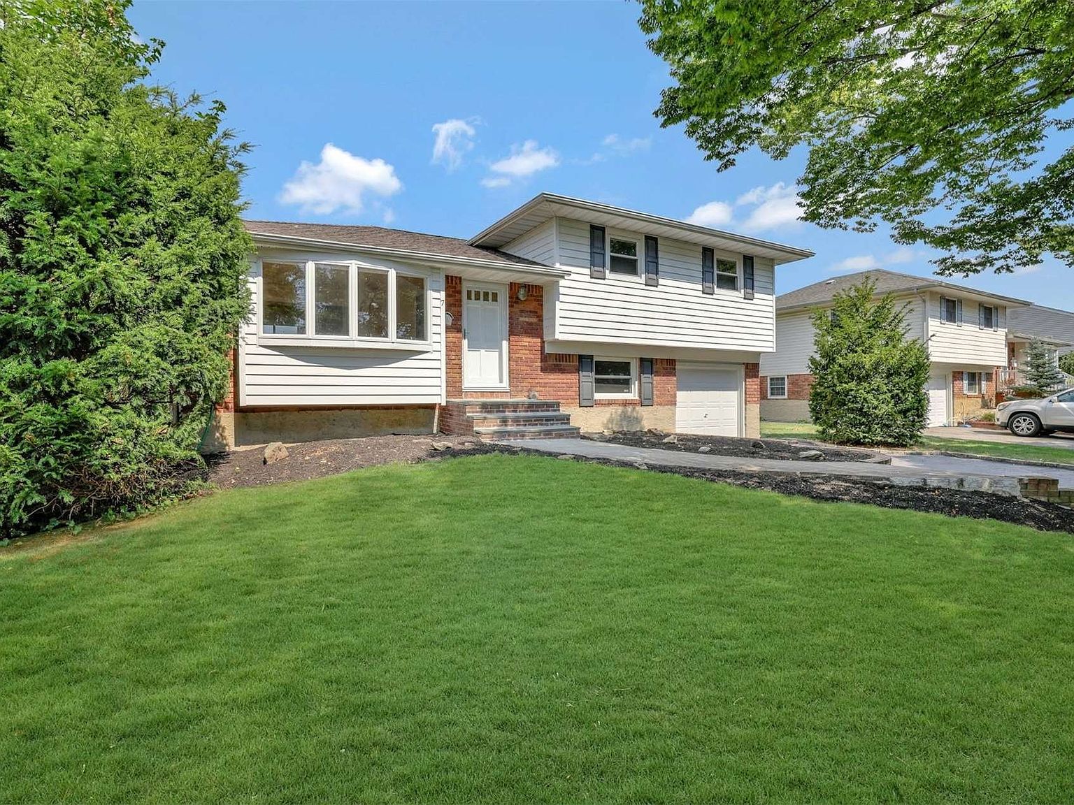 7 Cheryl Lane S, Farmingdale, NY 11735 Zillow