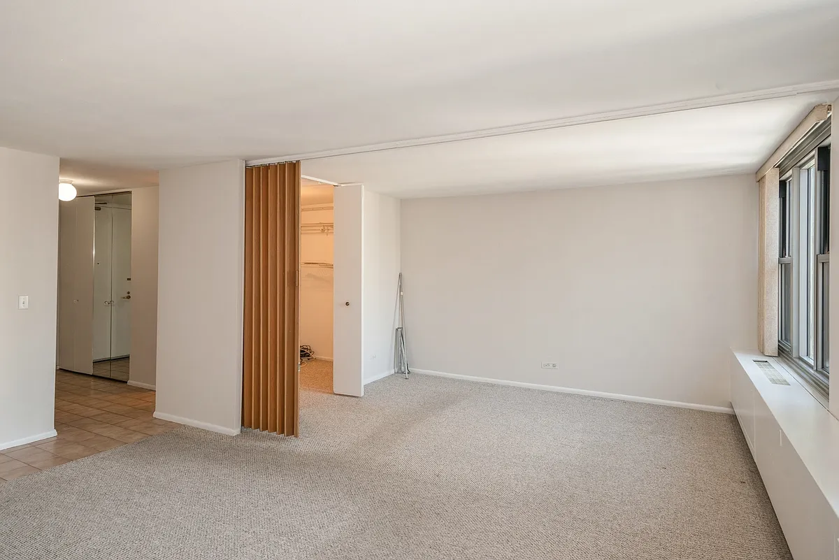 Building Photo - 400 E Randolph St #3712