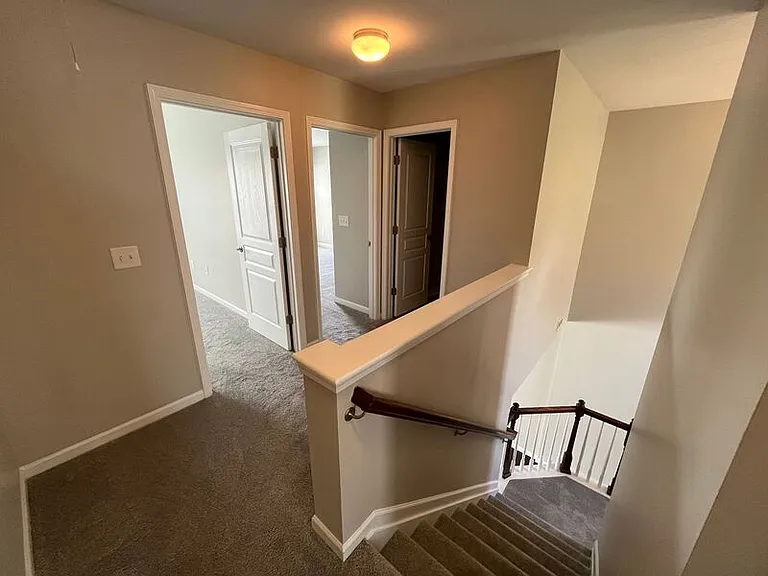 8206 Yaxley Hall Dr — Photo 13