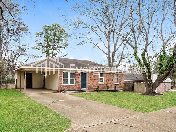 3rd image of 3316 Sweet Springs Dr