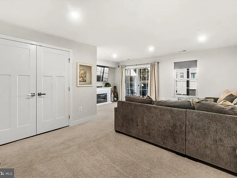 10732 Lamoka Ln — Photo 19