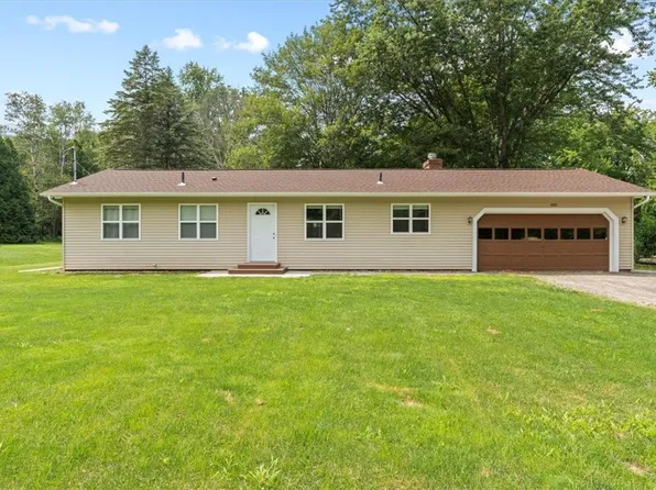 655 Drake Rd, Hamlin, NY 14464