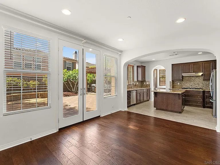 10449 Monterey Ridge Dr — Photo 8
