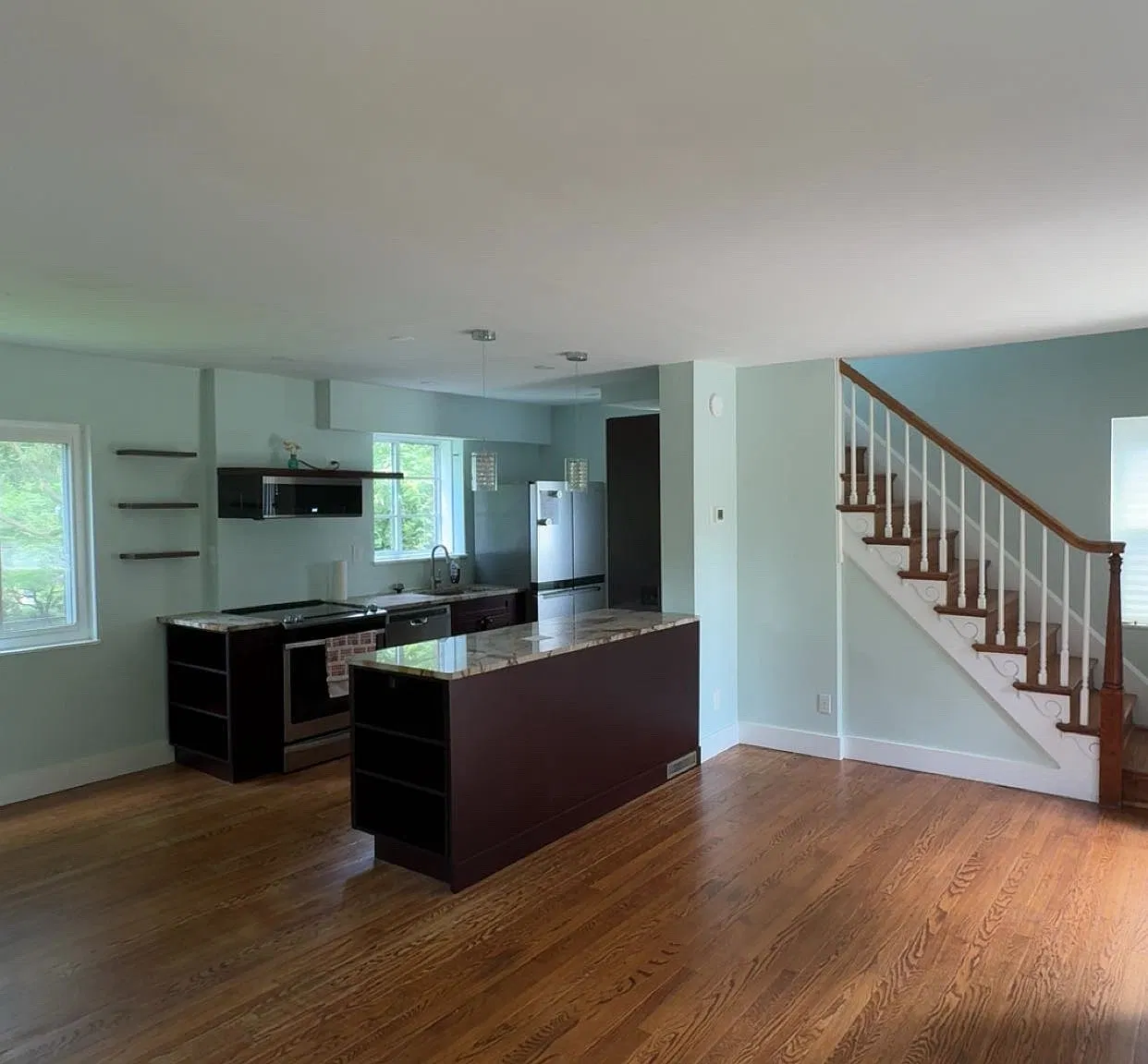 3 bed, 1449 sqft, $3,425 — Photo 4