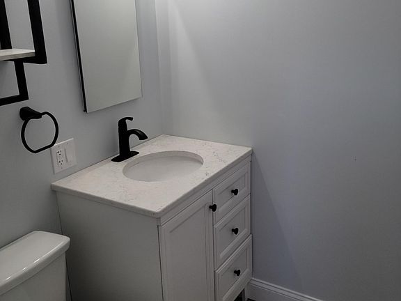 3rd image of 122 E Sandusky St #205