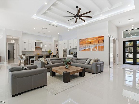 4th image of 5600 Briarcliff Rd