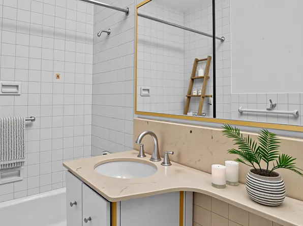 400 East 56th Street image 14 of 16