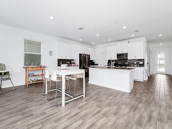 5th image of 11648 Paragraph Rd