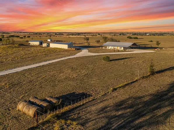 318 County Road 3355, Valley Mills, TX 76689