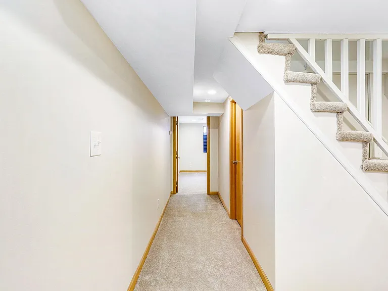 1267 Saint Clair Ave #WEST — Photo 15